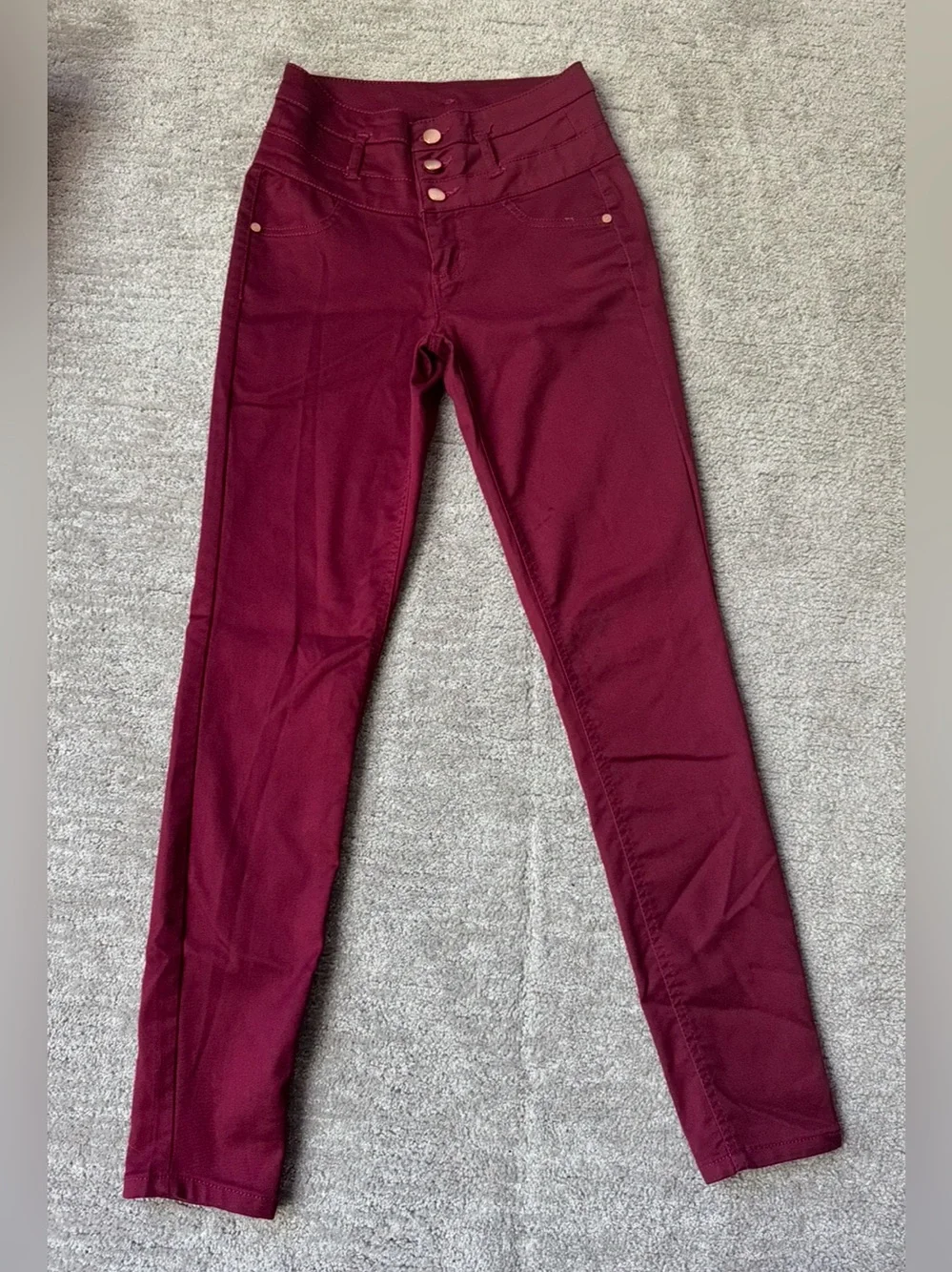 Refuge High Waisted 3-Button Skinny Pants in Burgundy Wine - Size:0 - Picture 2 of 8